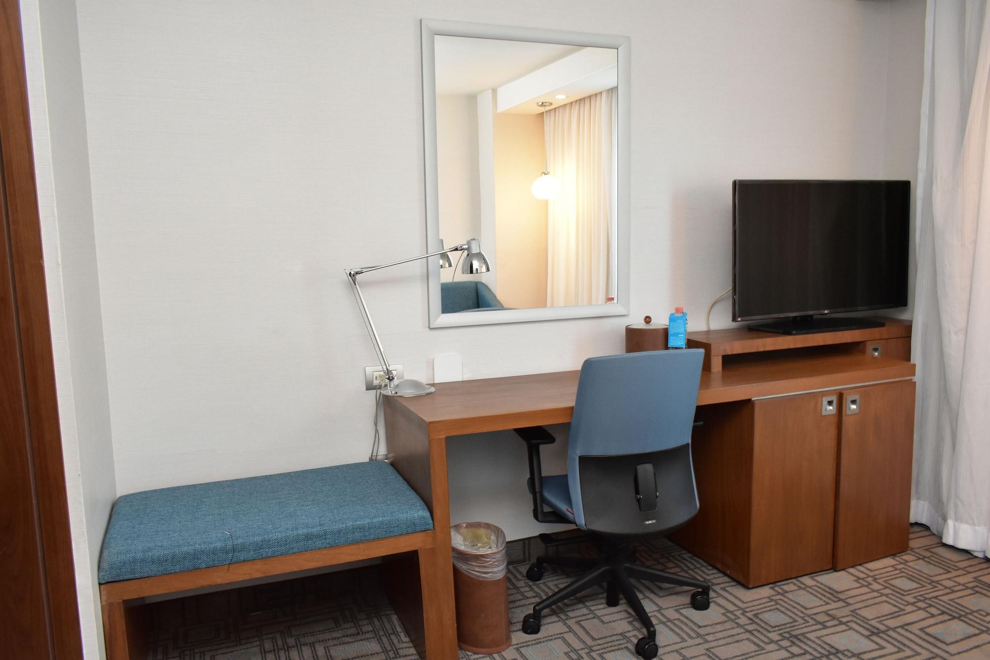 Hampton Inn By Hilton Хермосило Екстериор снимка