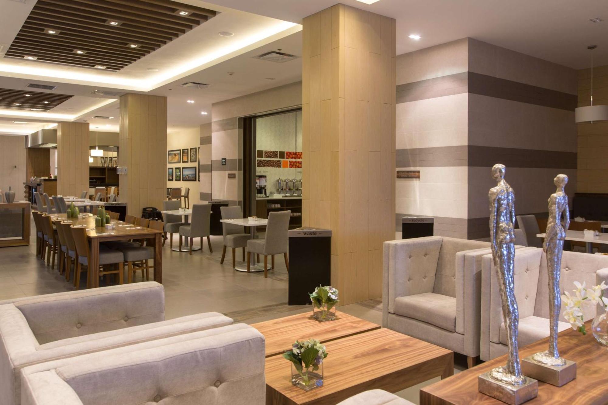 Hampton Inn By Hilton Хермосило Екстериор снимка